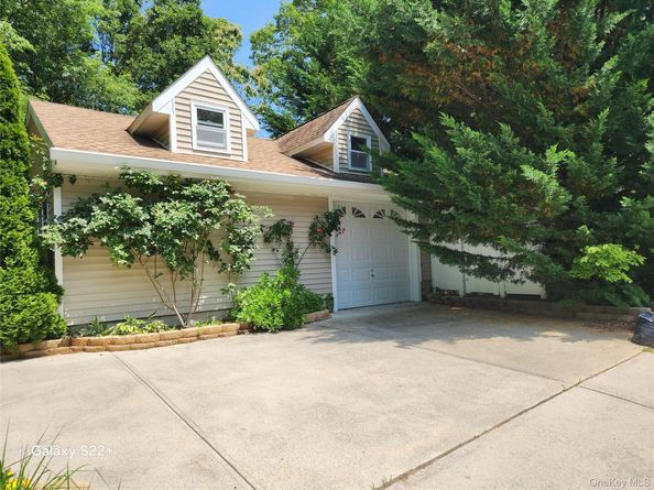 26 Long Beach Drive, Sound Beach NY 11789