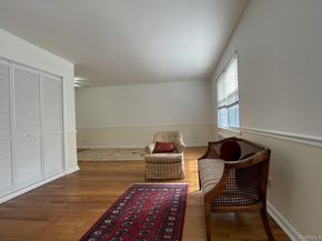 180 Pinewood Road 11, Hartsdale NY 10530