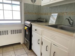 180 Pinewood Road 11, Hartsdale NY 10530