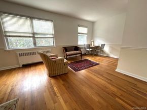 180 Pinewood Road 11, Hartsdale NY 10530