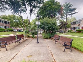 150-28 Jewel Avenue 1, Flushing NY 11367