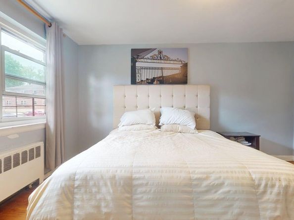 150-28 Jewel Avenue 1, Flushing NY 11367