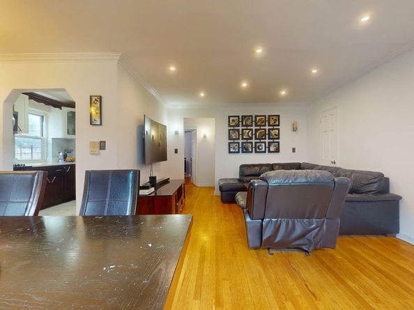 150-28 Jewel Avenue 1, Flushing NY 11367