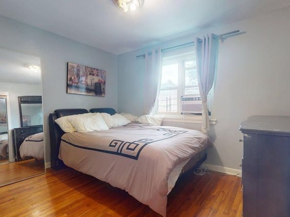 150-28 Jewel Avenue 1, Flushing NY 11367