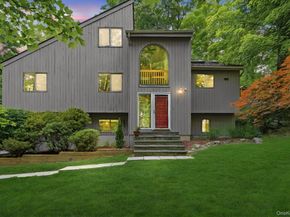 43 Powder Horn Road, Cortlandt Manor NY 10567