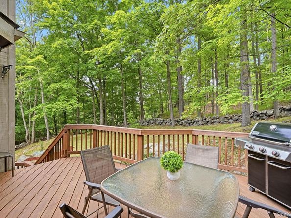 43 Powder Horn Road, Cortlandt Manor NY 10567