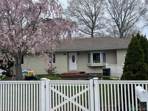 171 Hounslow Road, Shirley NY 11967