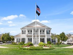 32 Michael Lane, East Islip NY 11730