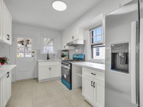25 N 12th Street, New Hyde Park NY 11040