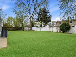 110 Heyward Street, Brentwood NY 11717