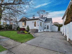 105 Thomas Place, Bellmore NY 11710