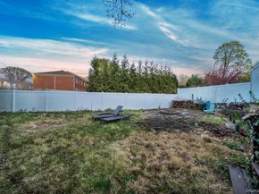 105 Thomas Place, Bellmore NY 11710