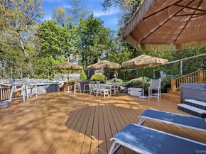 16 Dale Road, Huntington NY 11743