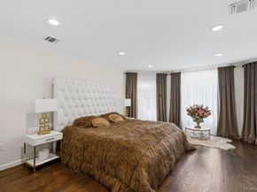 10 Hart Place, Dix Hills NY 11746