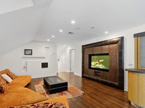 10 Hart Place, Dix Hills NY 11746