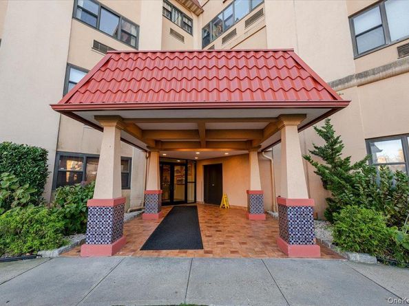 185 W Park Avenue 201, Long Beach NY 11561