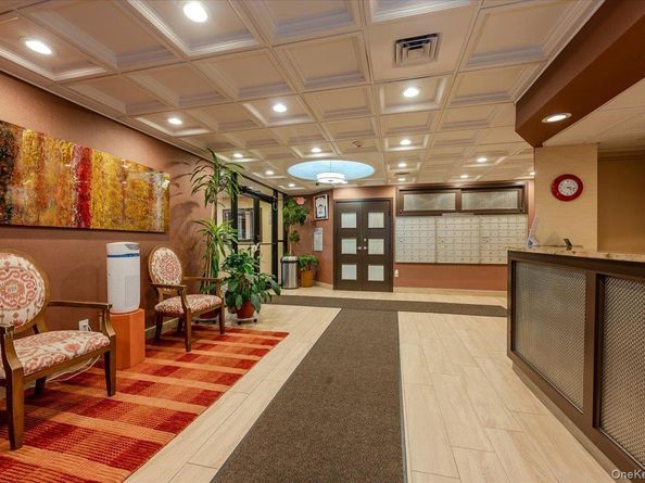 185 W Park Avenue 201, Long Beach NY 11561