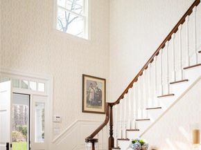24 Matinecock Farms Road, Glen Cove NY 11542