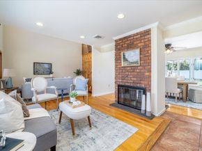 25 Cobalt Lane, Westbury NY 11590