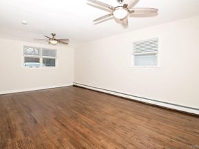 11 Akron Place, Shoreham NY 11786