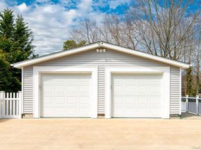 11 Akron Place, Shoreham NY 11786