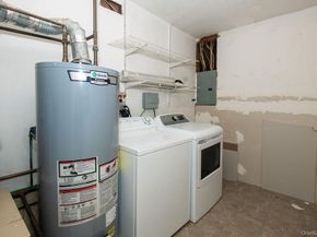 11 Akron Place, Shoreham NY 11786