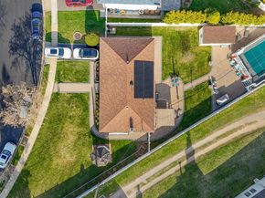 3 Miriam Lane, Plainview NY 11803