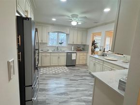47 Drayton Avenue, Bay Shore NY 11706
