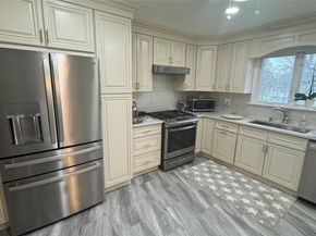 47 Drayton Avenue, Bay Shore NY 11706