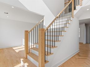 16 Otsego Place, Jericho NY 11753