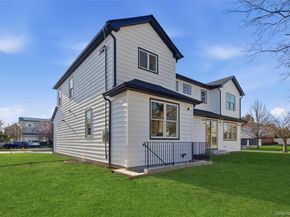 16 Otsego Place, Jericho NY 11753