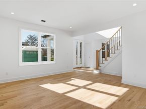 16 Otsego Place, Jericho NY 11753
