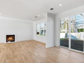 16 Otsego Place, Jericho NY 11753