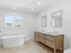 16 Otsego Place, Jericho NY 11753