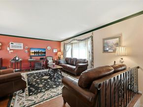 19 Duke Place, Glen Cove NY 11542