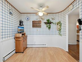 19 Duke Place, Glen Cove NY 11542