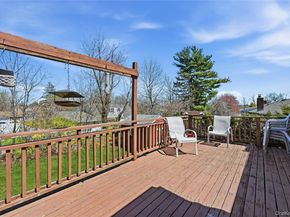 19 Duke Place, Glen Cove NY 11542