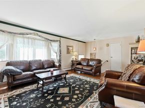 19 Duke Place, Glen Cove NY 11542