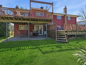 19 Duke Place, Glen Cove NY 11542