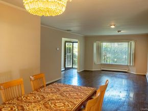 39 Deer Path Lane, Syosset NY 11791