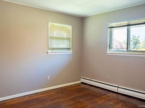 39 Deer Path Lane, Syosset NY 11791