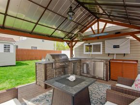 18 Calicotree Lane, Coram NY 11727