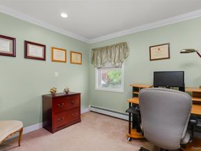 18 Calicotree Lane, Coram NY 11727