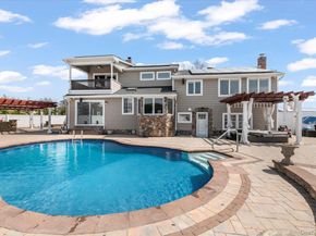 7 Waterview Avenue, Massapequa NY 11758