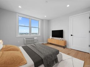 50 W Broadway 1001, Long Beach NY 11561
