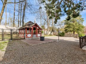 1 Spencer Court, Hartsdale NY 10530