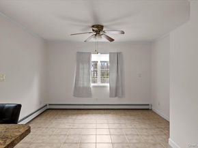 28 Cherokee Avenue, West Islip NY 11795