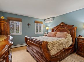 28 Cherokee Avenue, West Islip NY 11795
