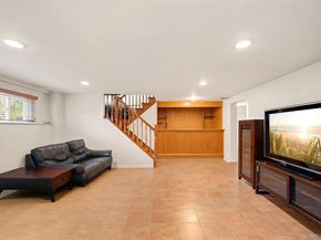 150 Roxton Road, Plainview NY 11803