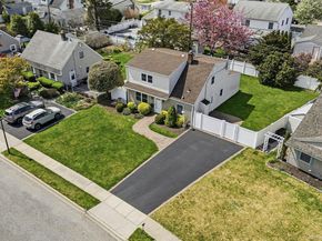 124 Saddle Lane, Levittown NY 11756